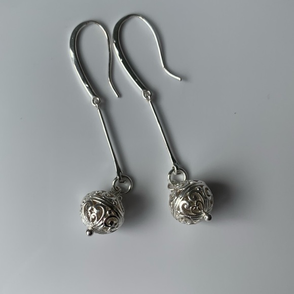 Silver Earrings - Picture 2 of 3